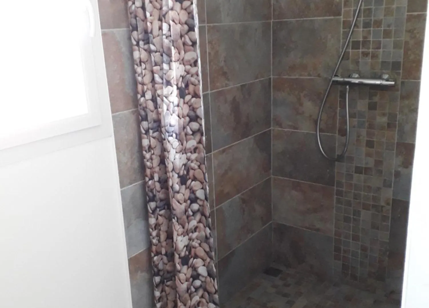 Maison A Lancieux De Plain Pieds Avec Cour Fermee צרפת
